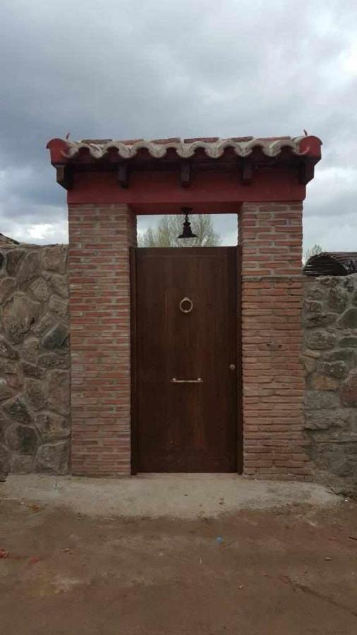 Casa Rural Rojo Del Tietar La Iglesuela Exterior foto